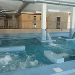 Costa Piscinas De Lujo - Playa Catedrales בריירוס