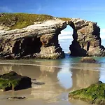 Costa Piscinas De Lujo - Playa Catedrales דירה בריירוס